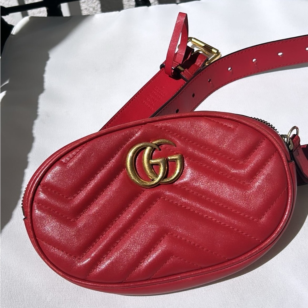 Gucci Marmont FannyPack, slightly bent mental but still looks amazing